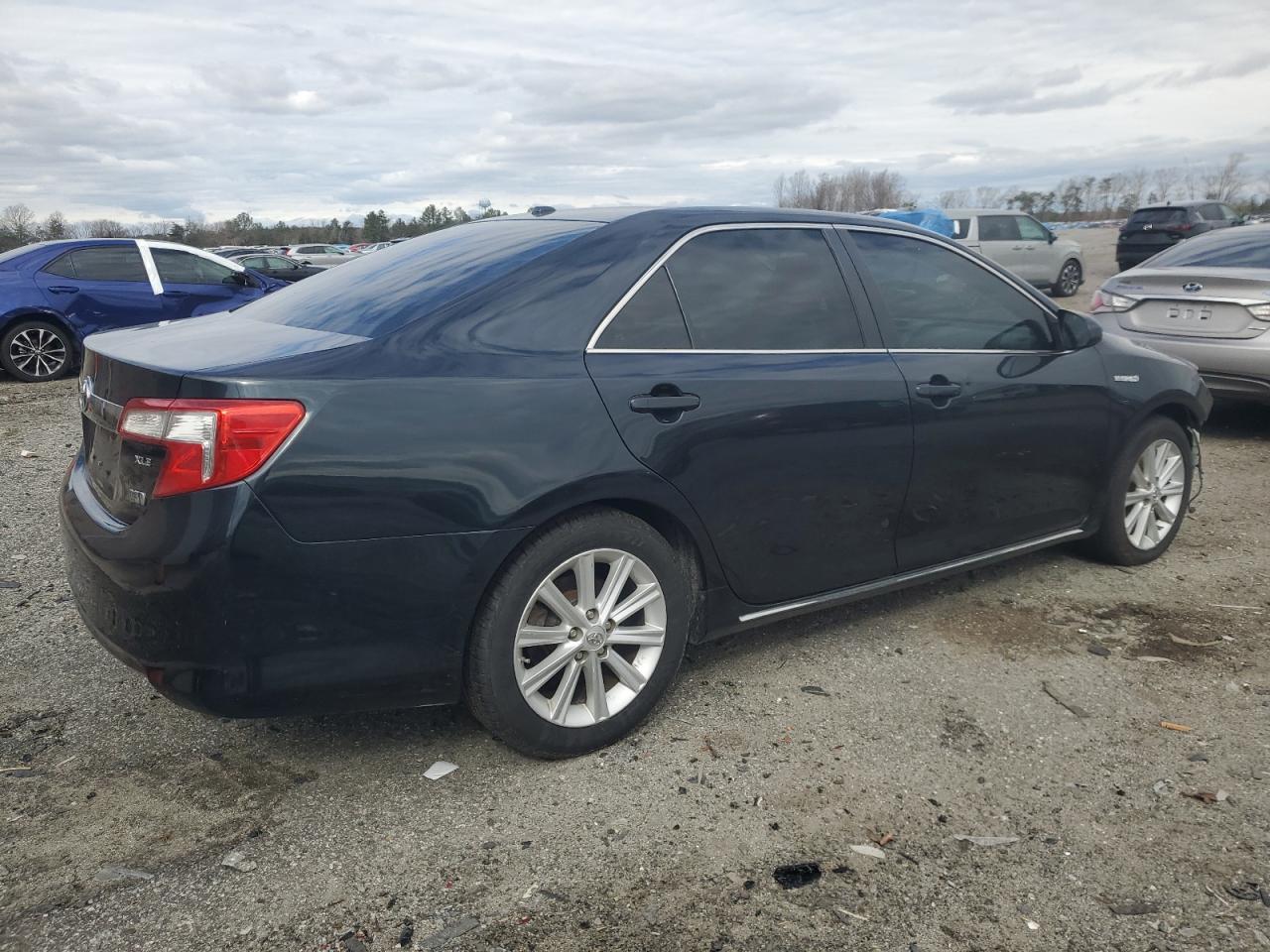 2014 Toyota Camry VIN 4T1BD1FK8EU119132 Copart auction photo, front end / minor dent/scratches damage thumbnail 3