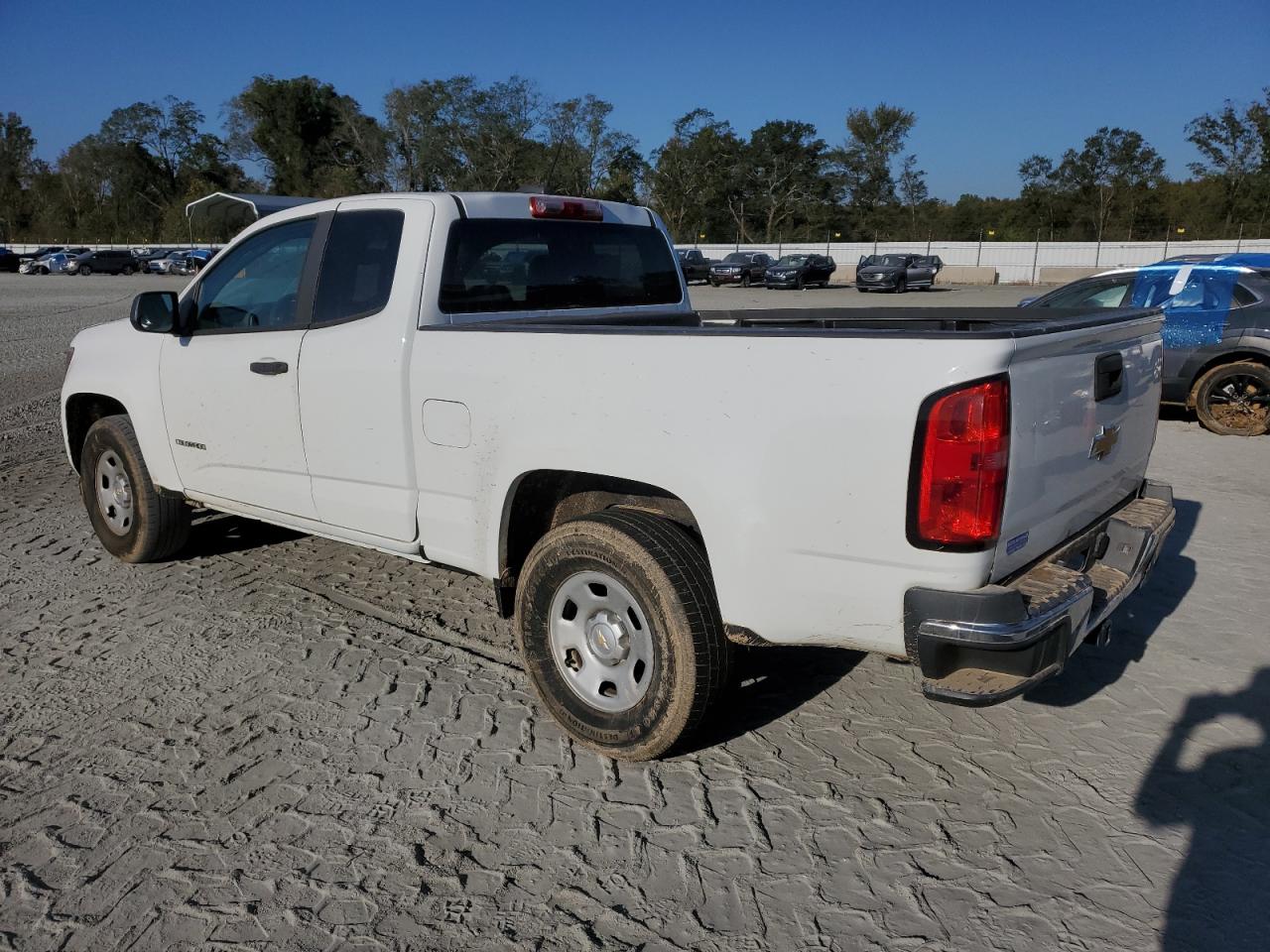 2016 Chevrolet Colorado VIN 1GCHSBEA8G1377206 Copart auction photo, water/flood damage thumbnail 2