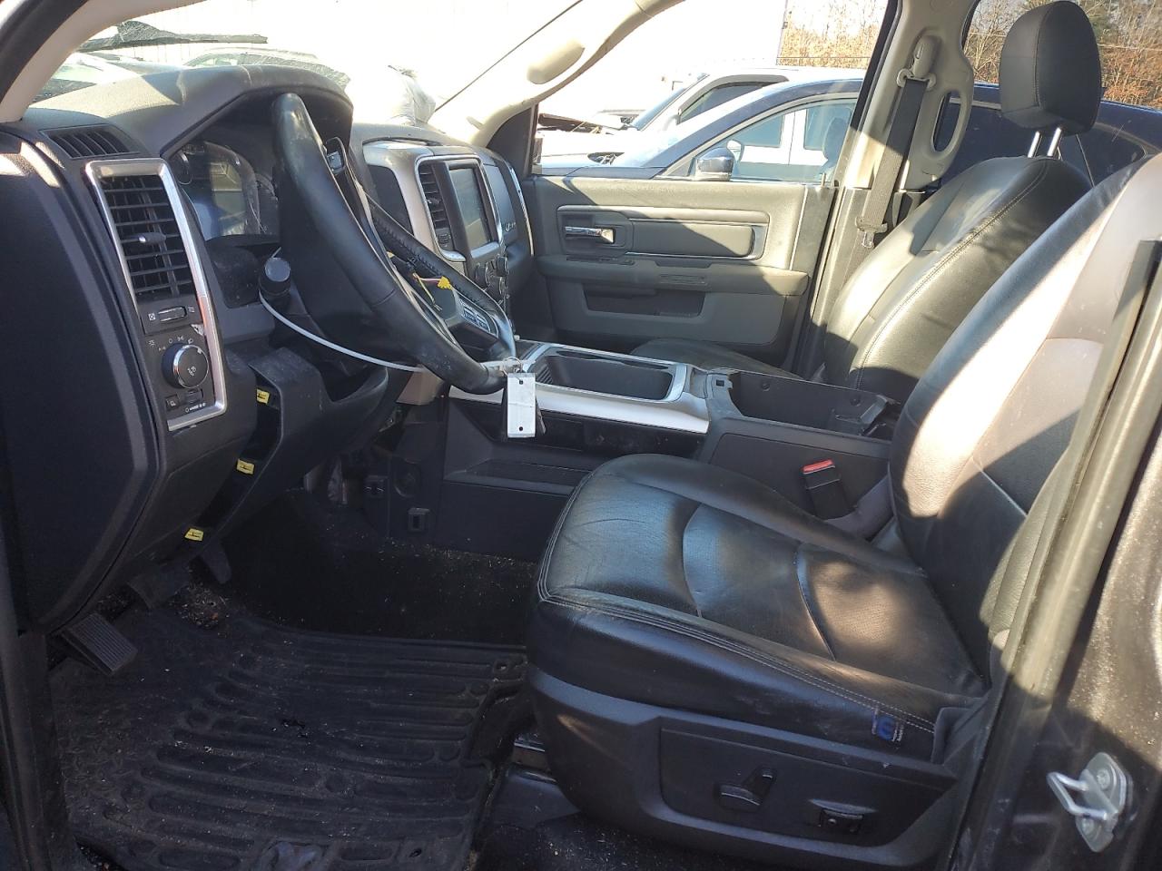2017 RAM 1500 VIN 1C6RR7LTXHS531306 Copart auction photo, front end / minor dent/scratches damage thumbnail 7