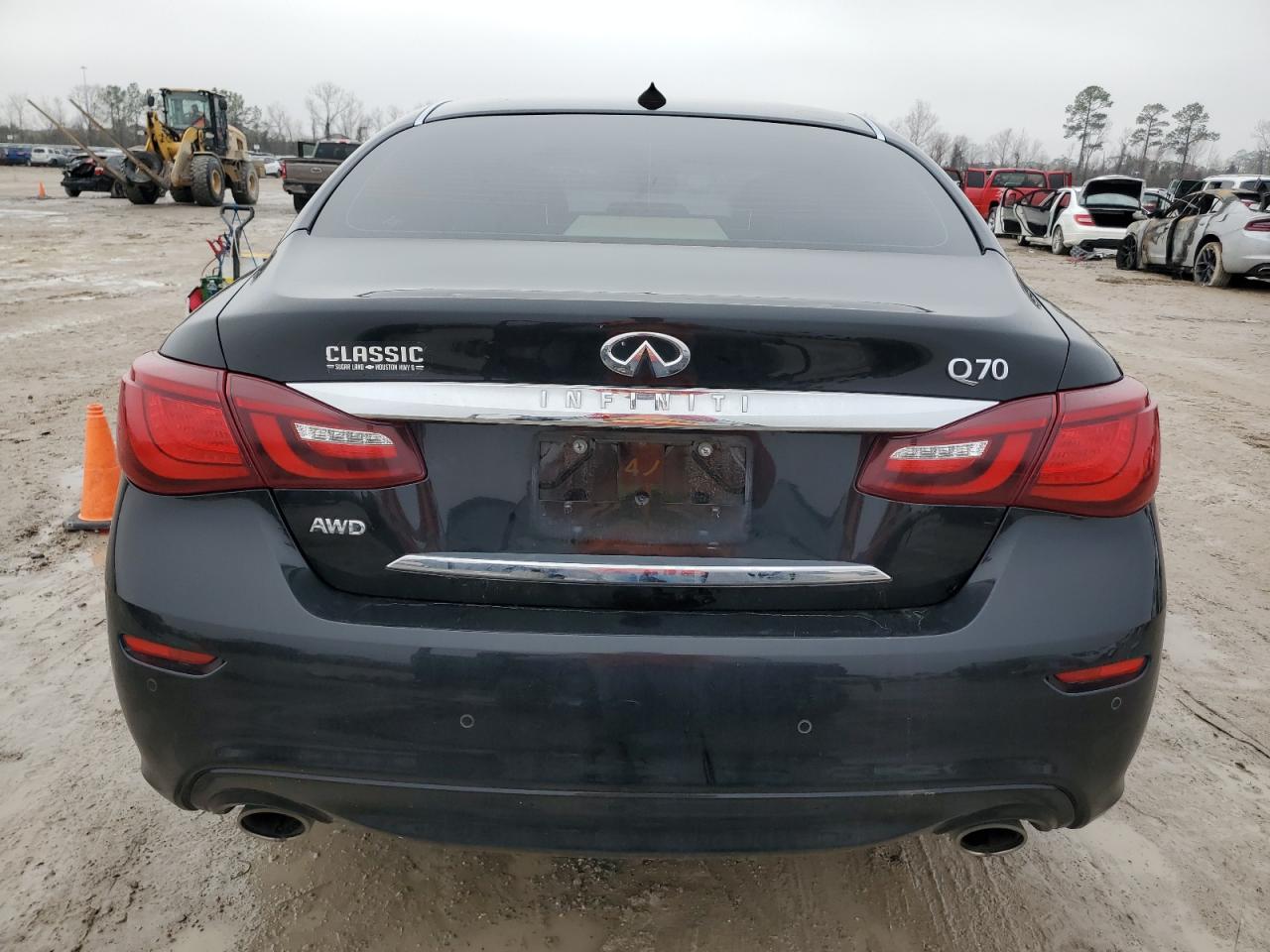 2018 Infiniti Q70 VIN JN1BY1ARXJM220246 Copart auction photo, front end damage thumbnail 6