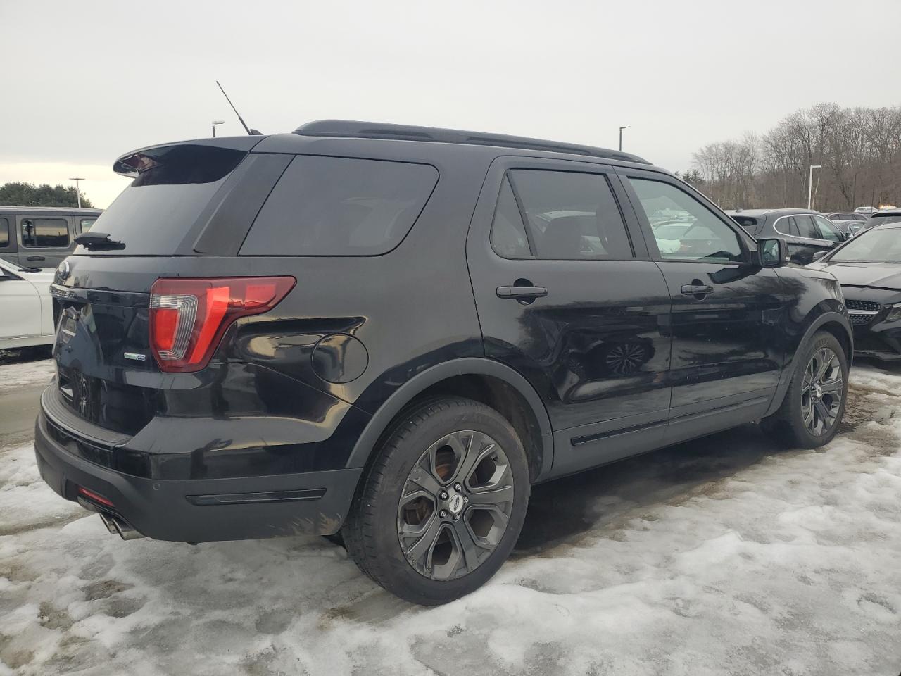 2018 Ford Explorer VIN 1FM5K8GT7JGC59393 Copart auction photo, minor dent/scratches damage thumbnail 3