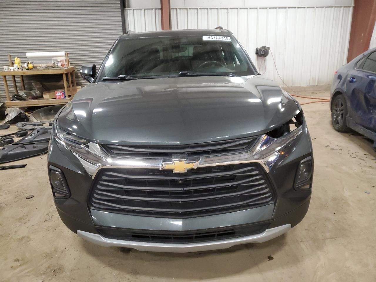 2019 Chevrolet Blazer VIN 3GNKBHRS0KS651802 Copart auction photo, side / rear end damage thumbnail 5