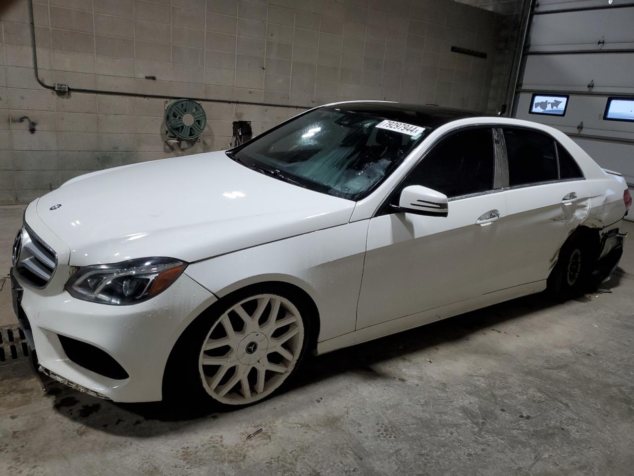 2014 Mercedes-Benz E-klasse VIN WDDHF8JB8EB008509