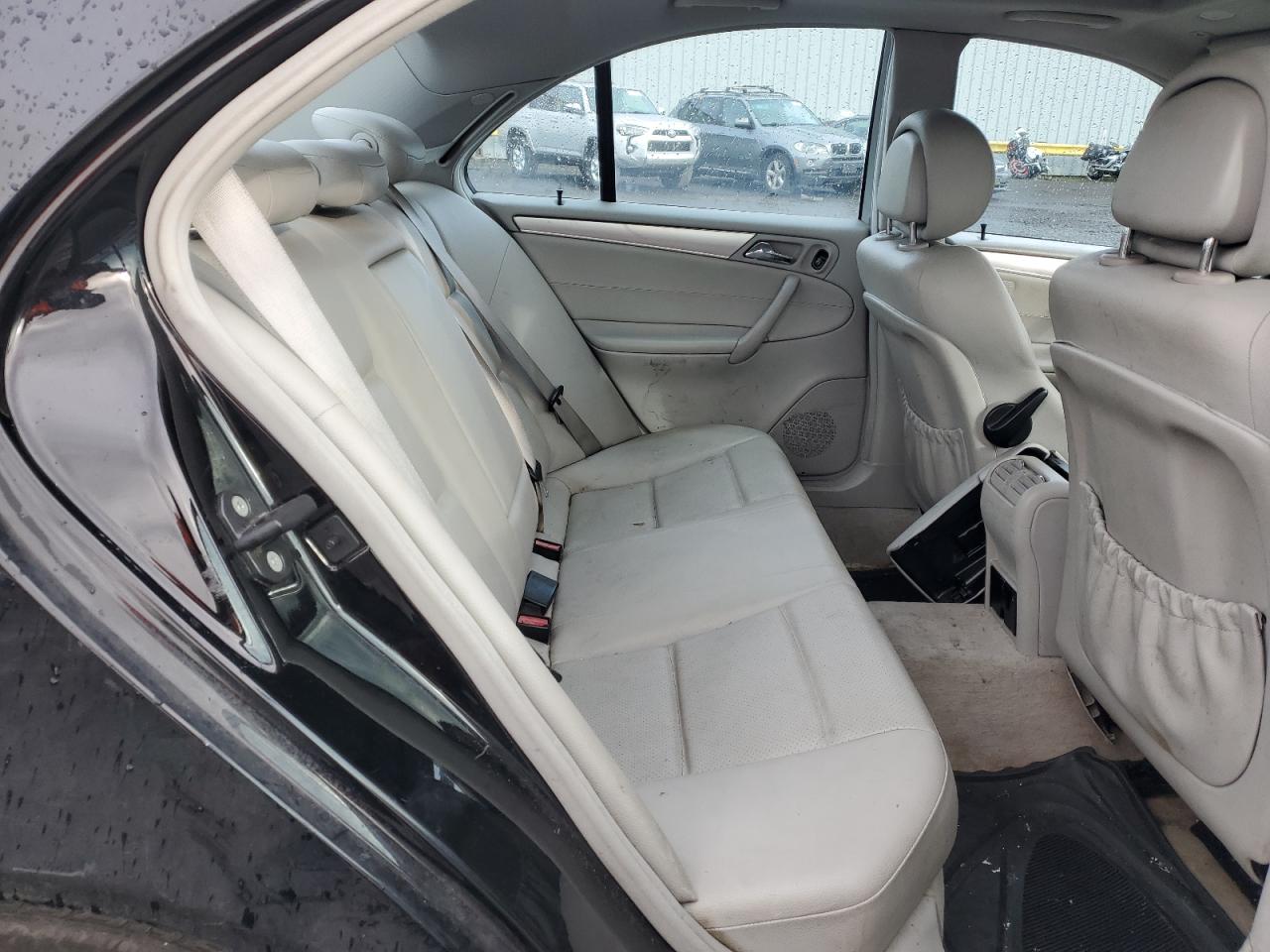 2006 Mercedes-Benz C-klasse VIN WDBRF52H16F766913 Copart auction photo, front end damage thumbnail 10