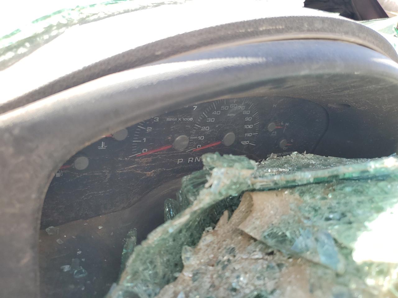 2004 Ford Expedition VIN 1FMFU18L34LB57542 Copart auction photo, rollover damage thumbnail 9
