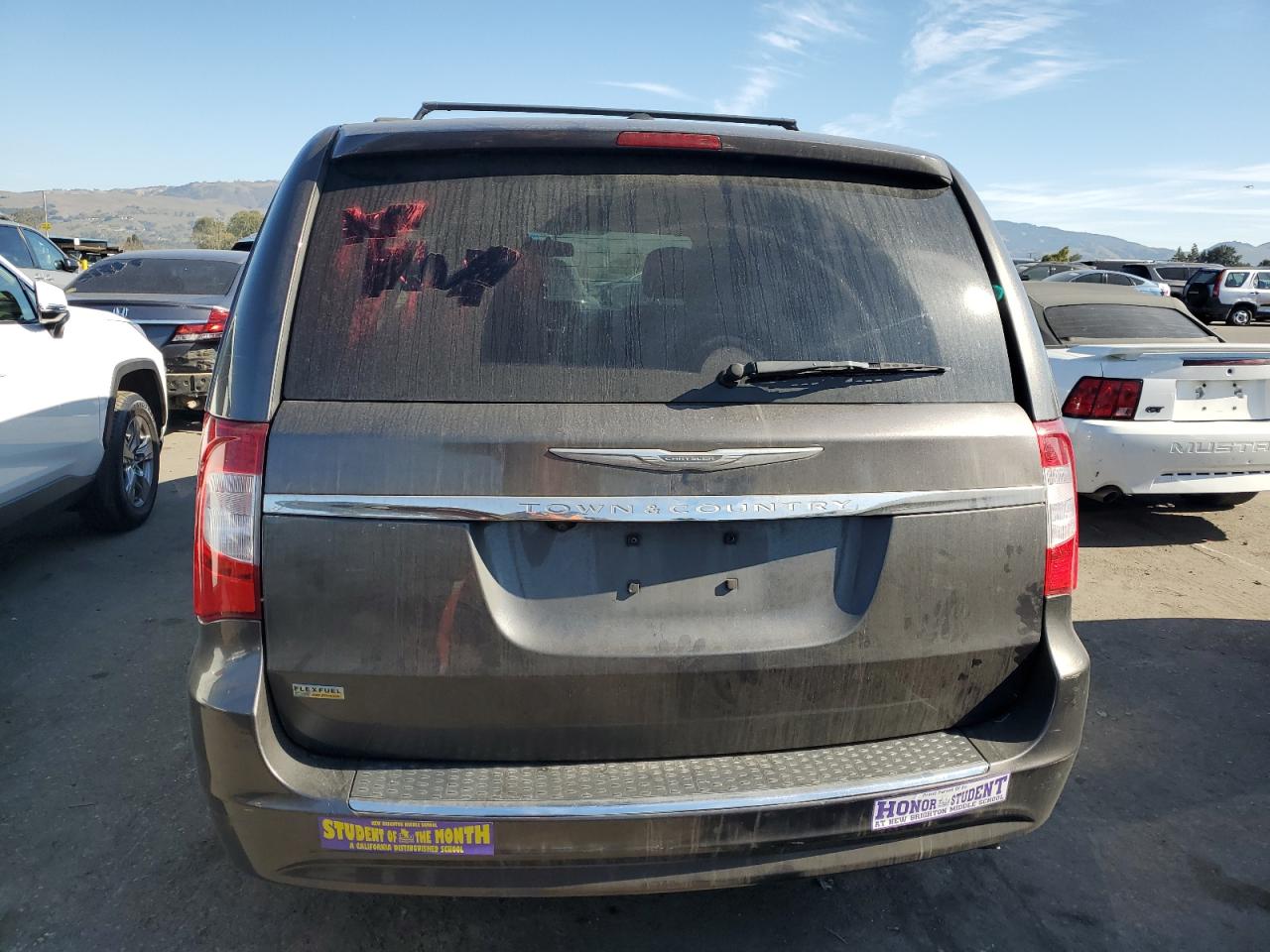 2016 Chrysler Town & Country VIN 2C4RC1BG6GR296656 Copart auction photo, front end damage thumbnail 6