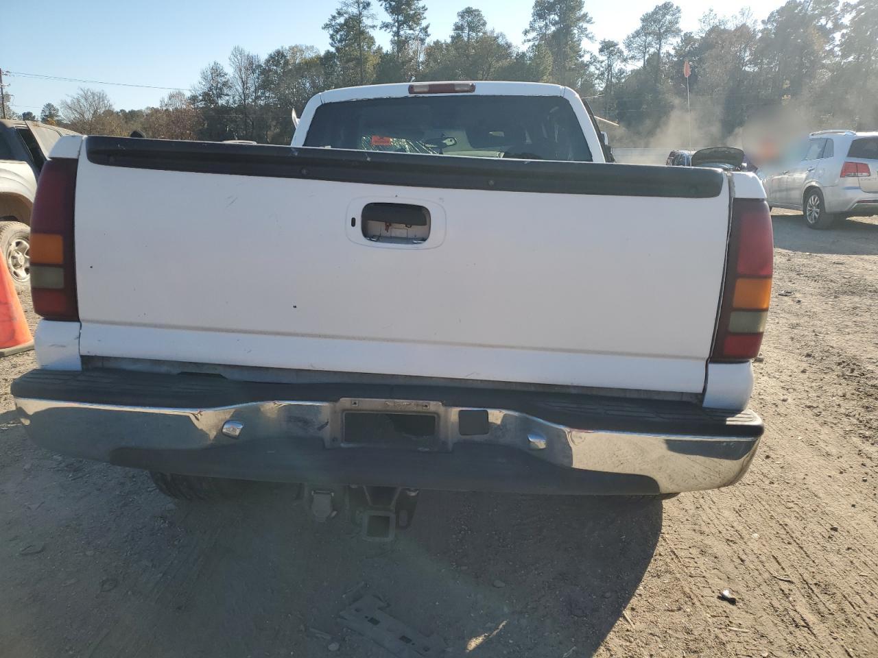 2000 Chevrolet Silverado VIN 2GCEC19T2Y1161028 Copart auction photo, all over damage thumbnail 6