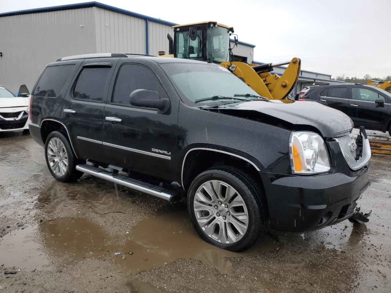 2011 GMC Yukon VIN 1GKS2EEF3BR125011 Copart auction photo, front end damage thumbnail 4