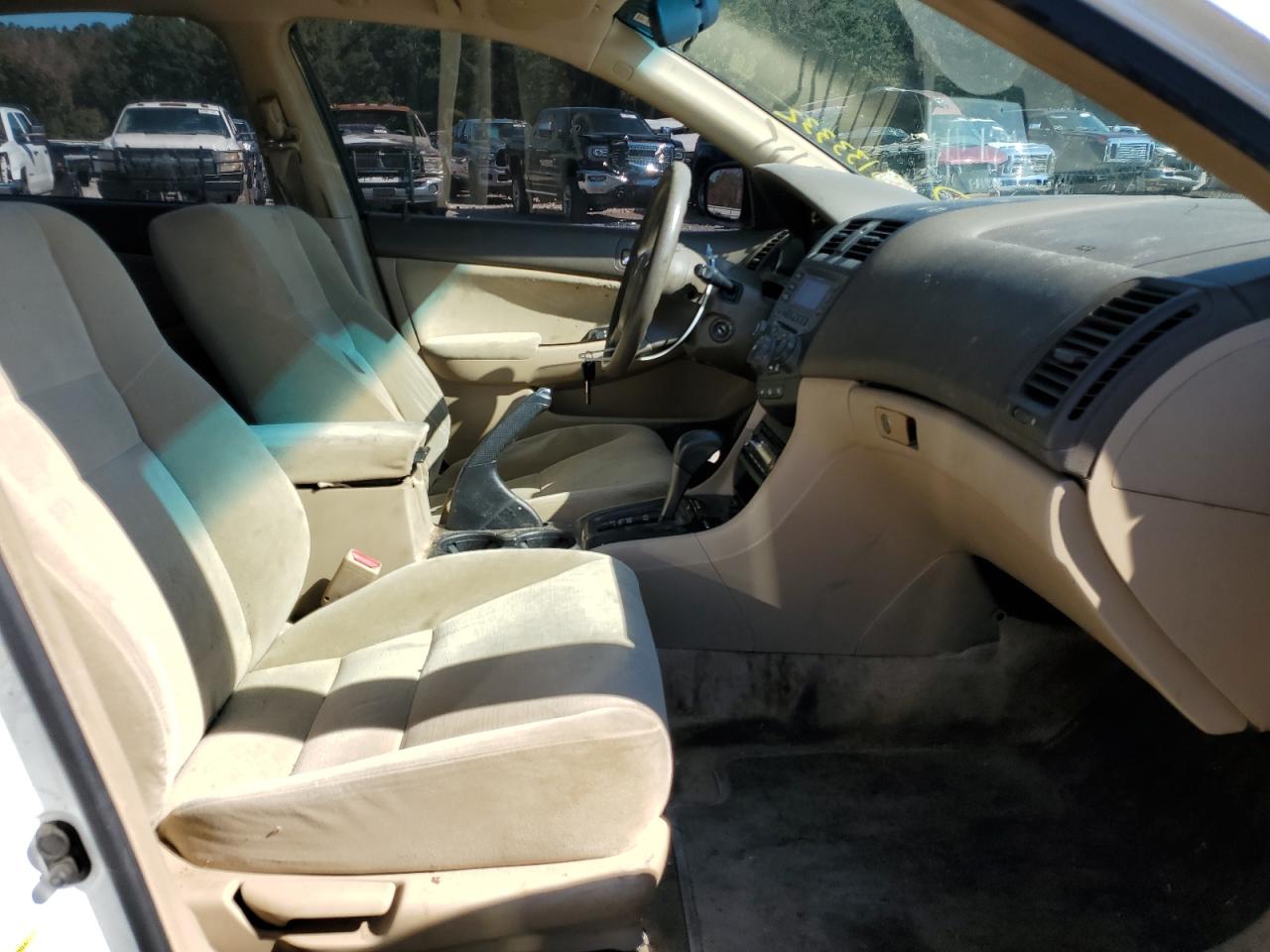 2006 Honda Accord VIN 1HGCM56376A026860 Copart auction photo, side / minor dent/scratches damage thumbnail 5