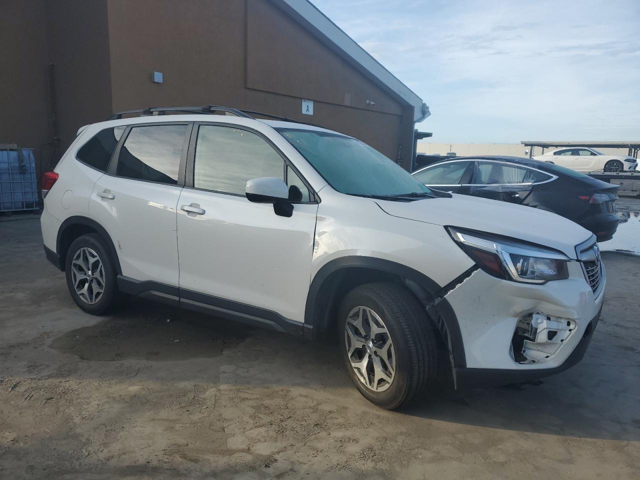 2019 Subaru Forester VIN JF2SKAGC0KH433994 Copart auction photo, rear end / side damage thumbnail 4