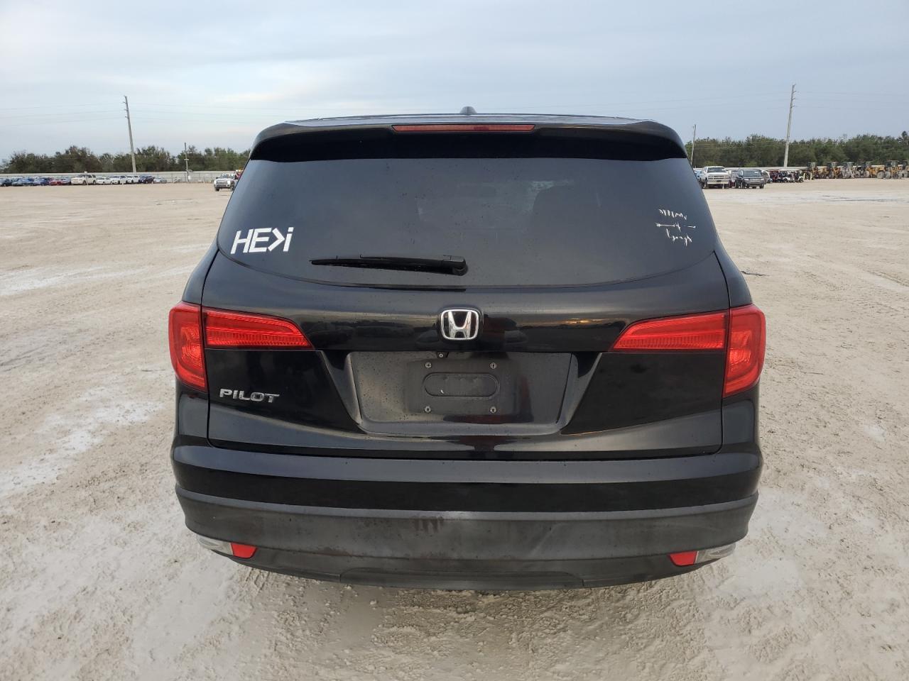 2016 Honda Pilot VIN 5FNYF5H52GB031759 Copart auction photo, side damage thumbnail 6