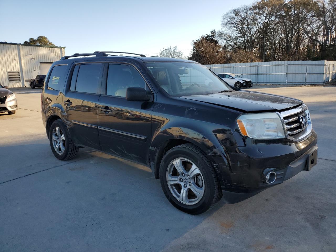 2014 Honda Pilot VIN 5FNYF3H63EB024295 Copart auction photo, all over damage thumbnail 4