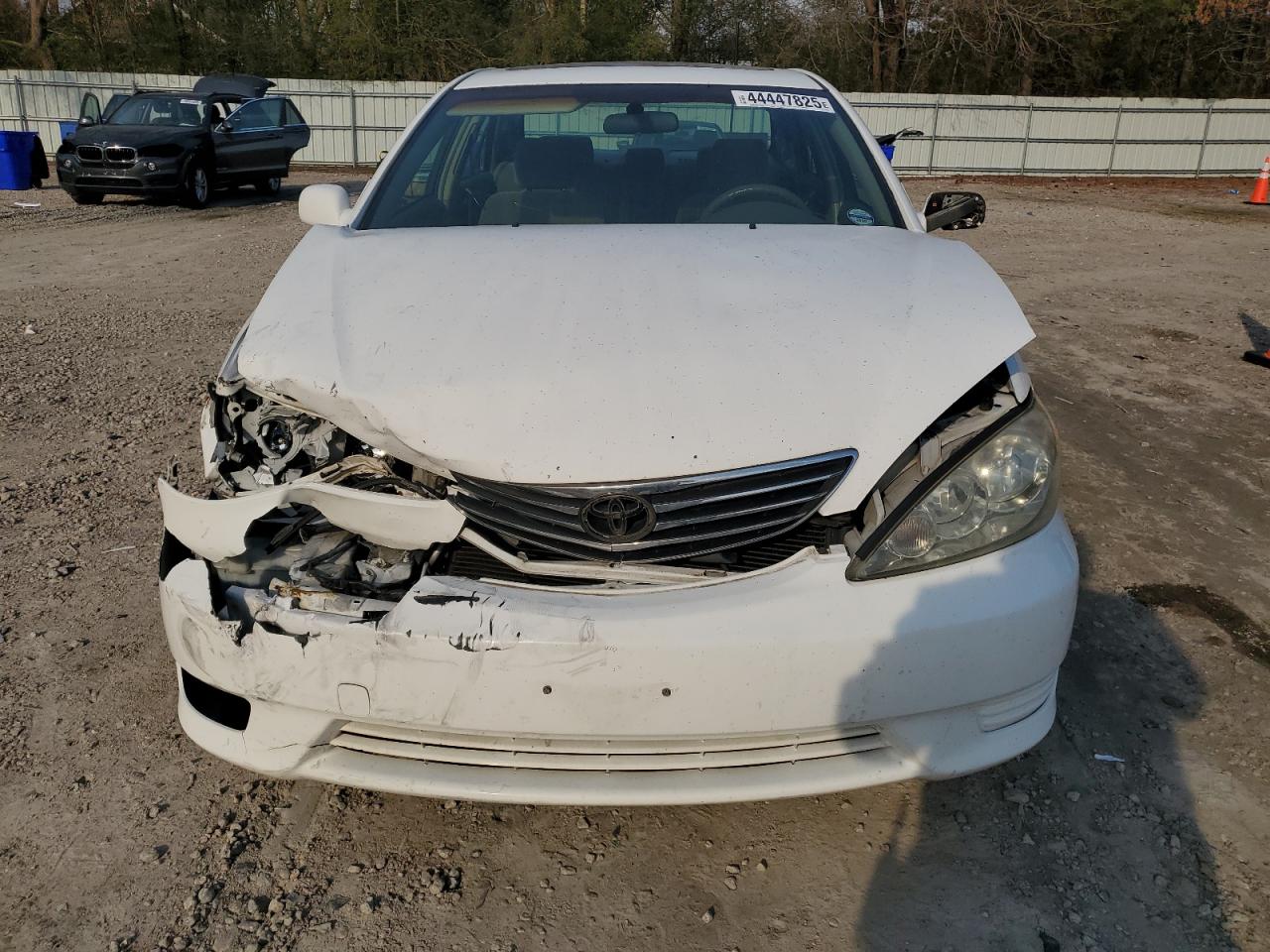 2005 Toyota Camry VIN JTDBE32K653031706 Copart auction photo, front end / side damage thumbnail 5