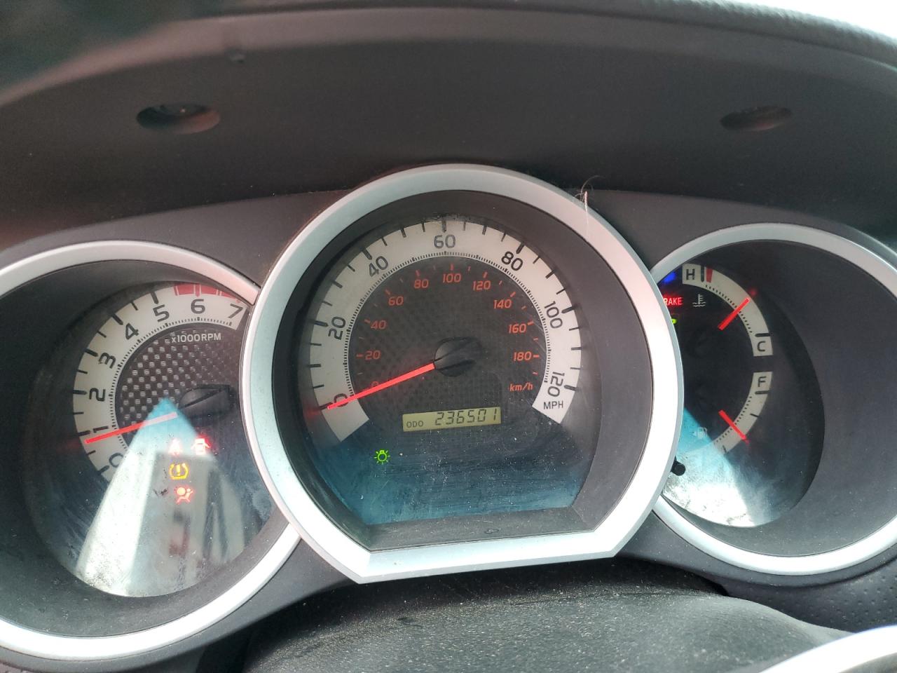 2014 Toyota Tacoma VIN 3TMLU4EN5EM137923 Copart auction photo, front end / side damage thumbnail 9