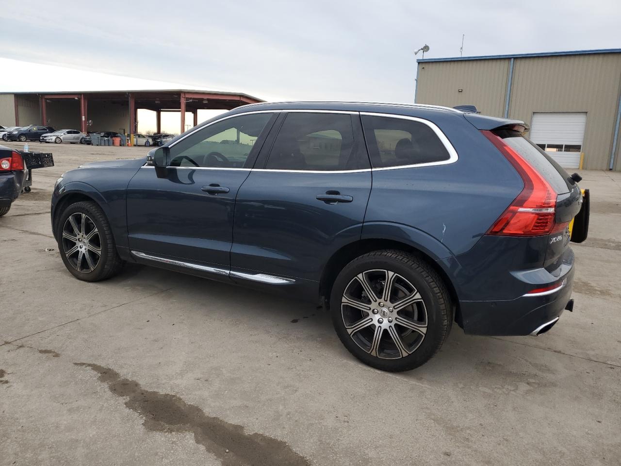 2018 Volvo XC60 VIN YV4A22RLXJ1000930 Copart auction photo, water/flood damage thumbnail 2