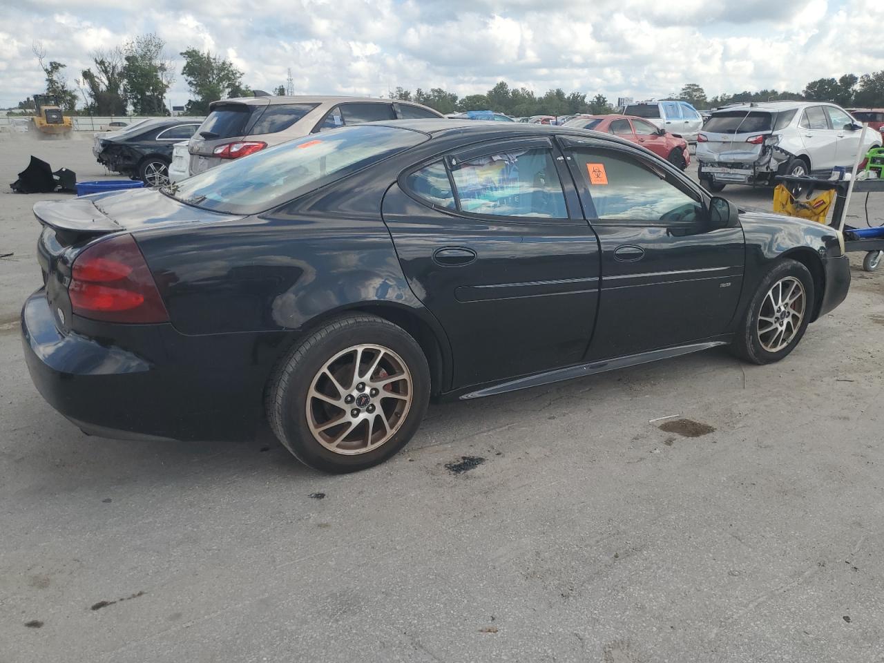 2005 Pontiac Grand Prix VIN 2G2WR544751210430 Copart auction photo, normal wear damage thumbnail 3