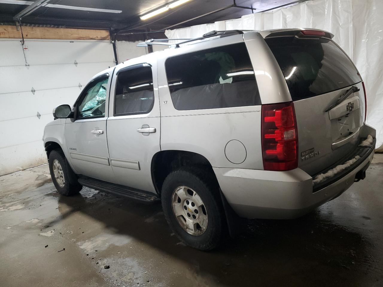 2012 Chevrolet Tahoe VIN 1GNSKBE04CR152118 Copart auction photo, rollover damage thumbnail 2