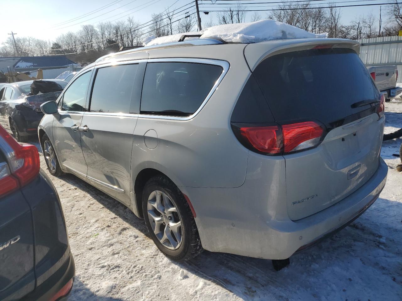 2017 Chrysler Pacifica VIN 2C4RC1EG8HR622339 Copart auction photo, front end damage thumbnail 2