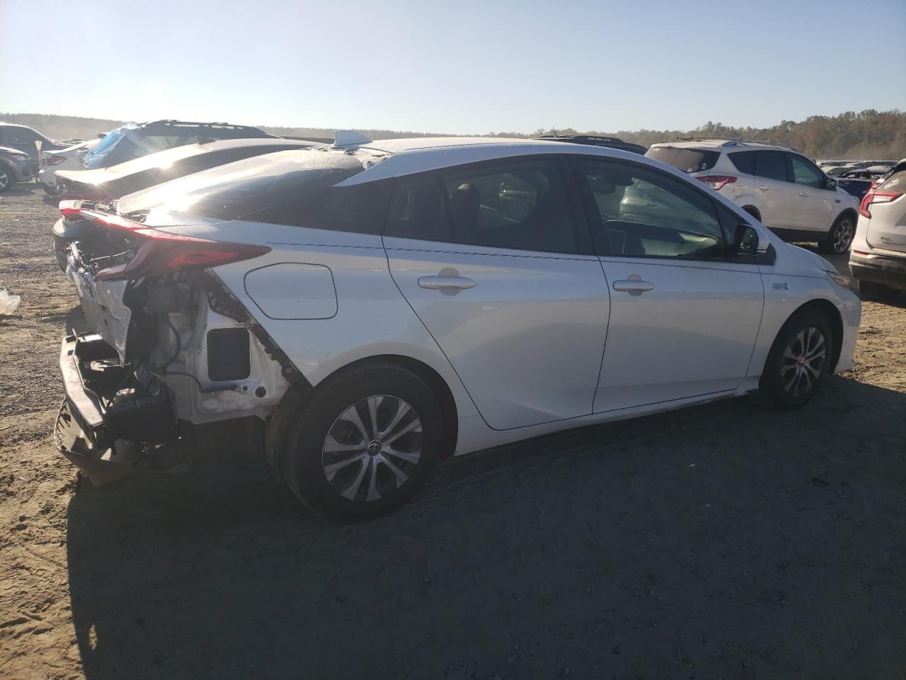 2021 Toyota Prius VIN JTDKAMFP1M3173760 Copart auction photo, rear end / side damage thumbnail 3