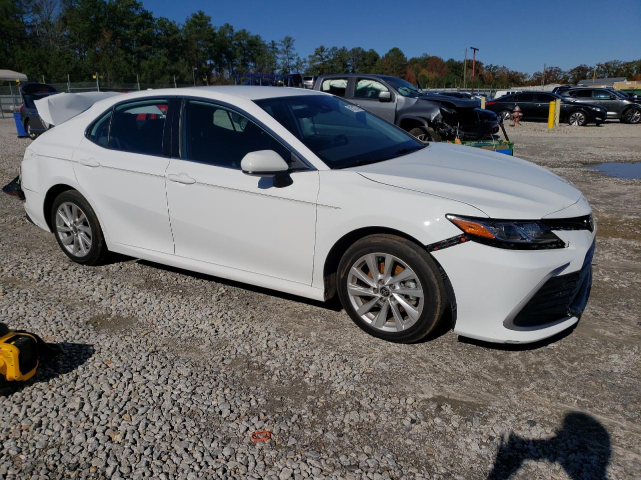 2021 Toyota Camry VIN 4T1C11AK0MU599217 Copart auction photo, rear end / minor dent/scratches damage thumbnail 4