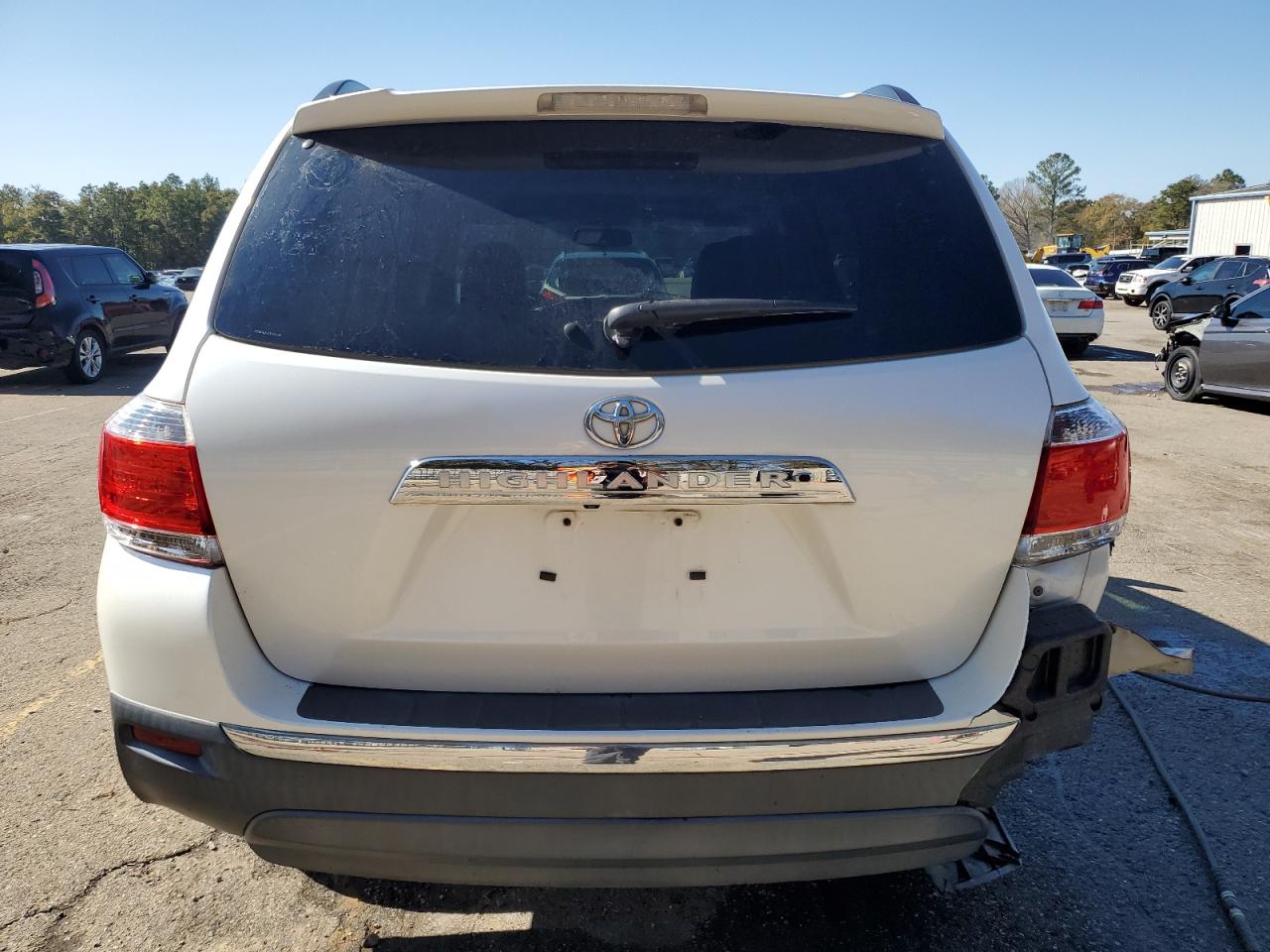 2013 Toyota Highlander VIN 5TDZK3EH1DS093129 Copart auction photo, side damage thumbnail 6