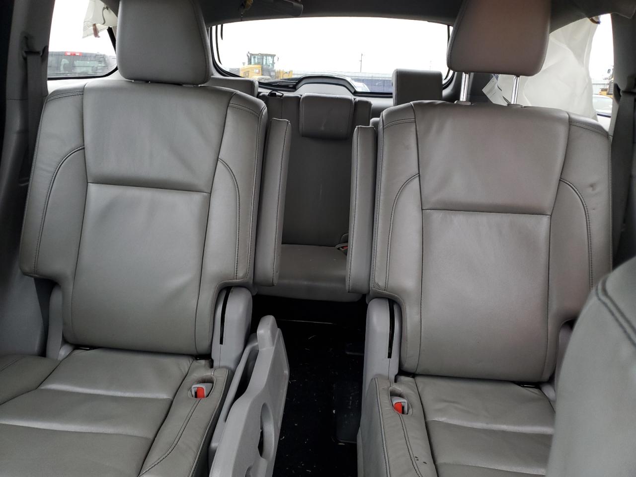 2018 Toyota Highlander VIN 5TDKZRFH5JS536957 Copart auction photo, front end / side damage thumbnail 10