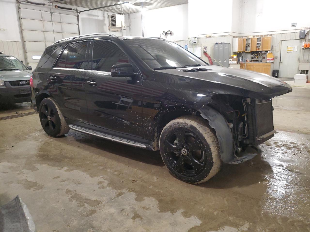 2017 Mercedes-Benz GLE VIN 4JGDA5HBXHA911438 Copart auction photo, front end / minor dent/scratches damage thumbnail 4
