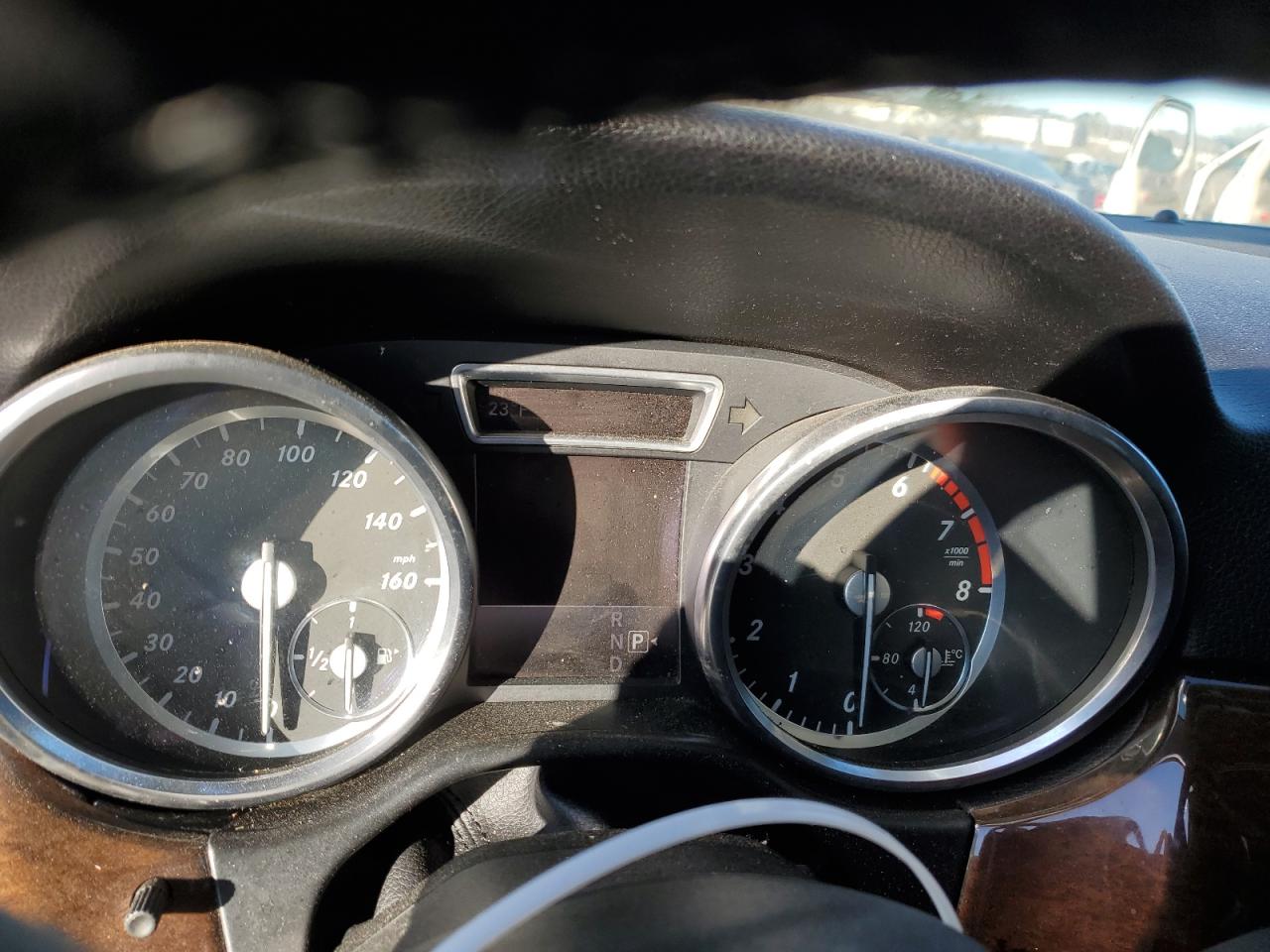 2014 Mercedes-Benz M-klasse VIN 4JGDA5JB8EA371710 Copart auction photo, normal wear damage thumbnail 9