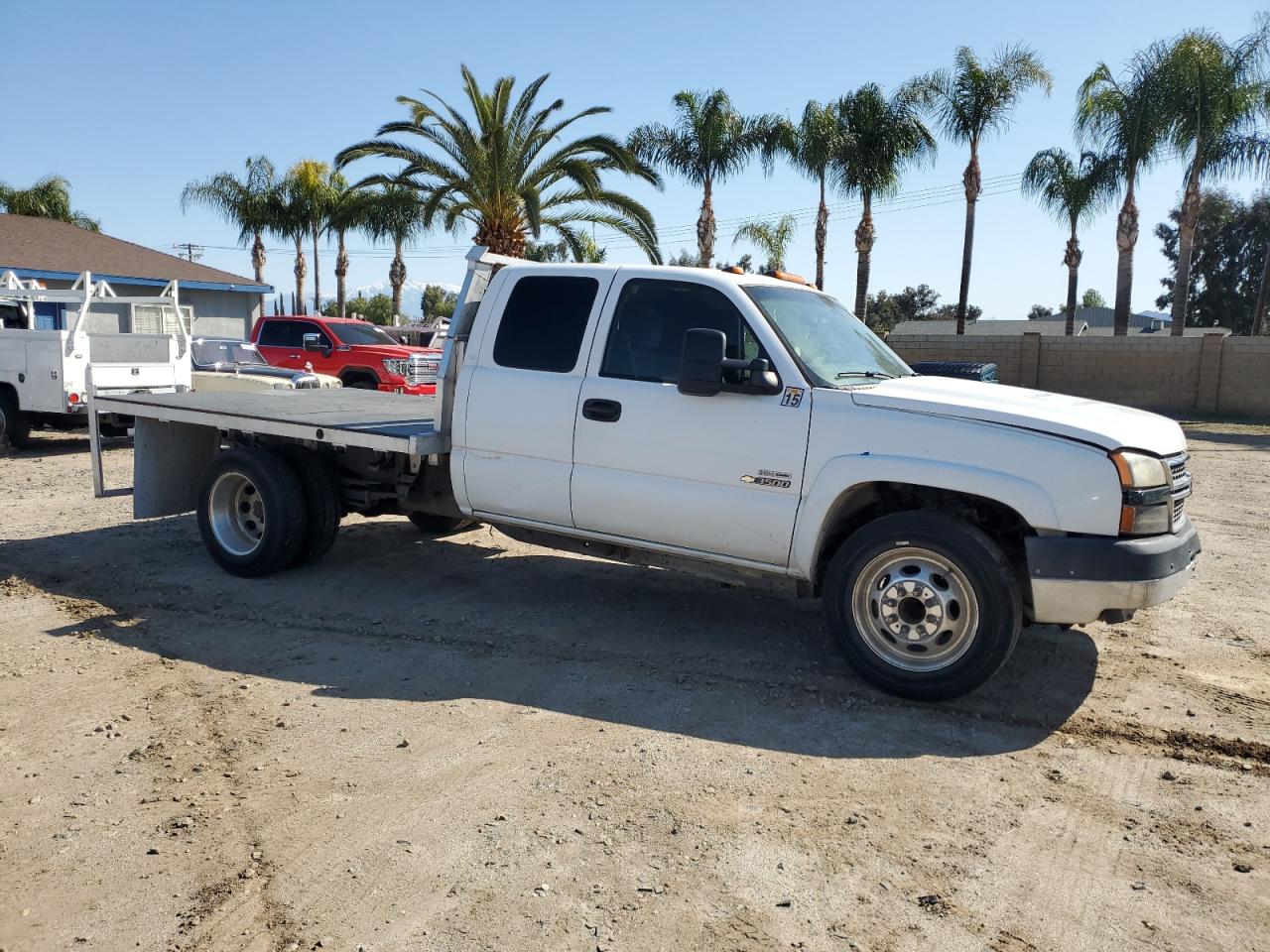 2006 Chevrolet Silverado VIN 1GBJC39D66E265248 Copart auction photo, side damage thumbnail 4
