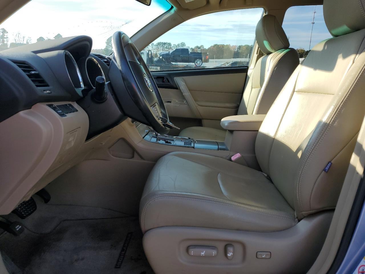 2009 Toyota Highlander VIN JTEDS41A992089879 Copart auction photo, front end / side damage thumbnail 7