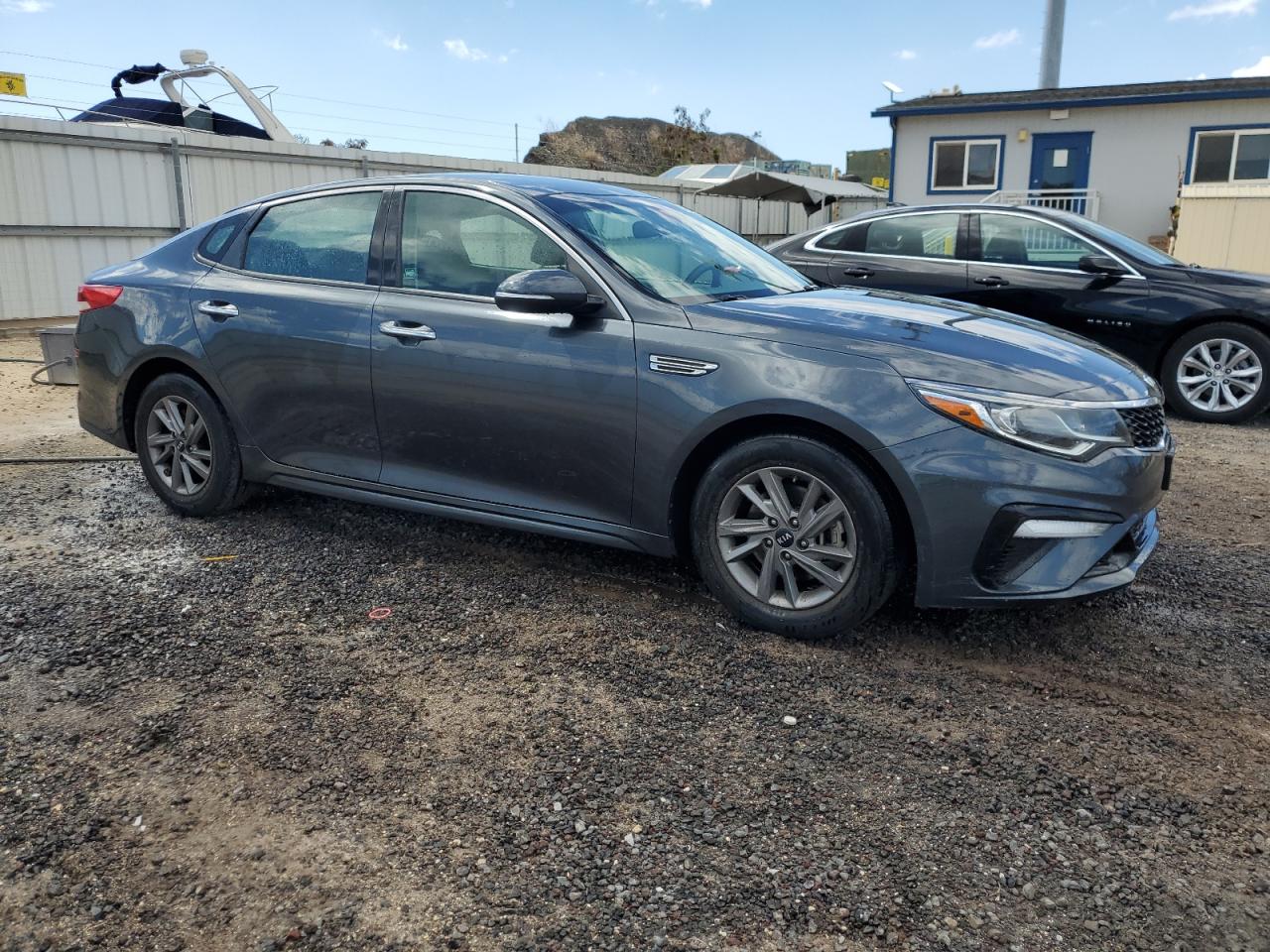 2020 KIA Optima VIN 5XXGT4L32LG393408 Copart auction photo, rear end / side damage thumbnail 4