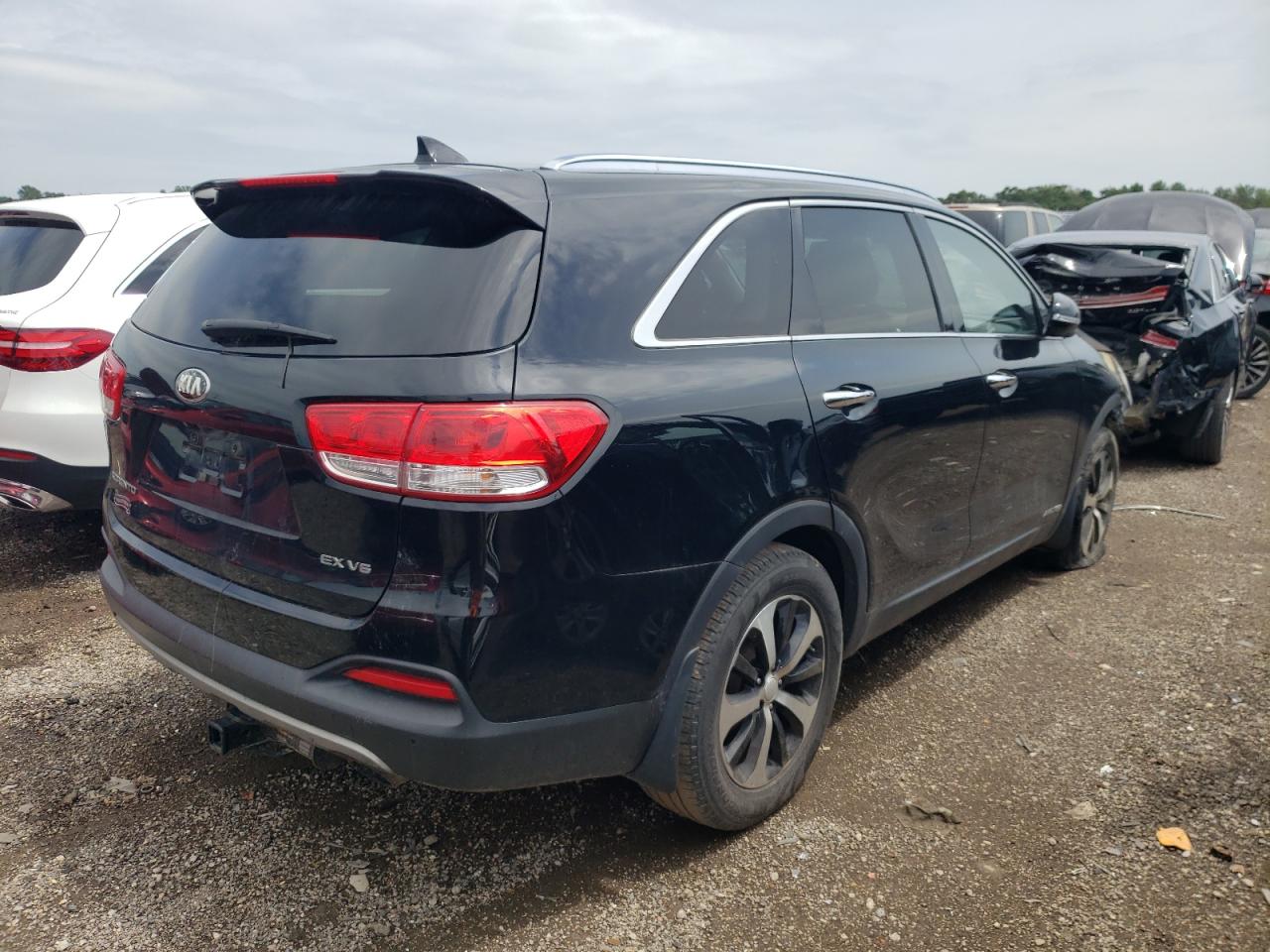 2016 KIA Sorento VIN 5XYPHDA53GG082352 Copart auction photo, burn - engine damage thumbnail 3