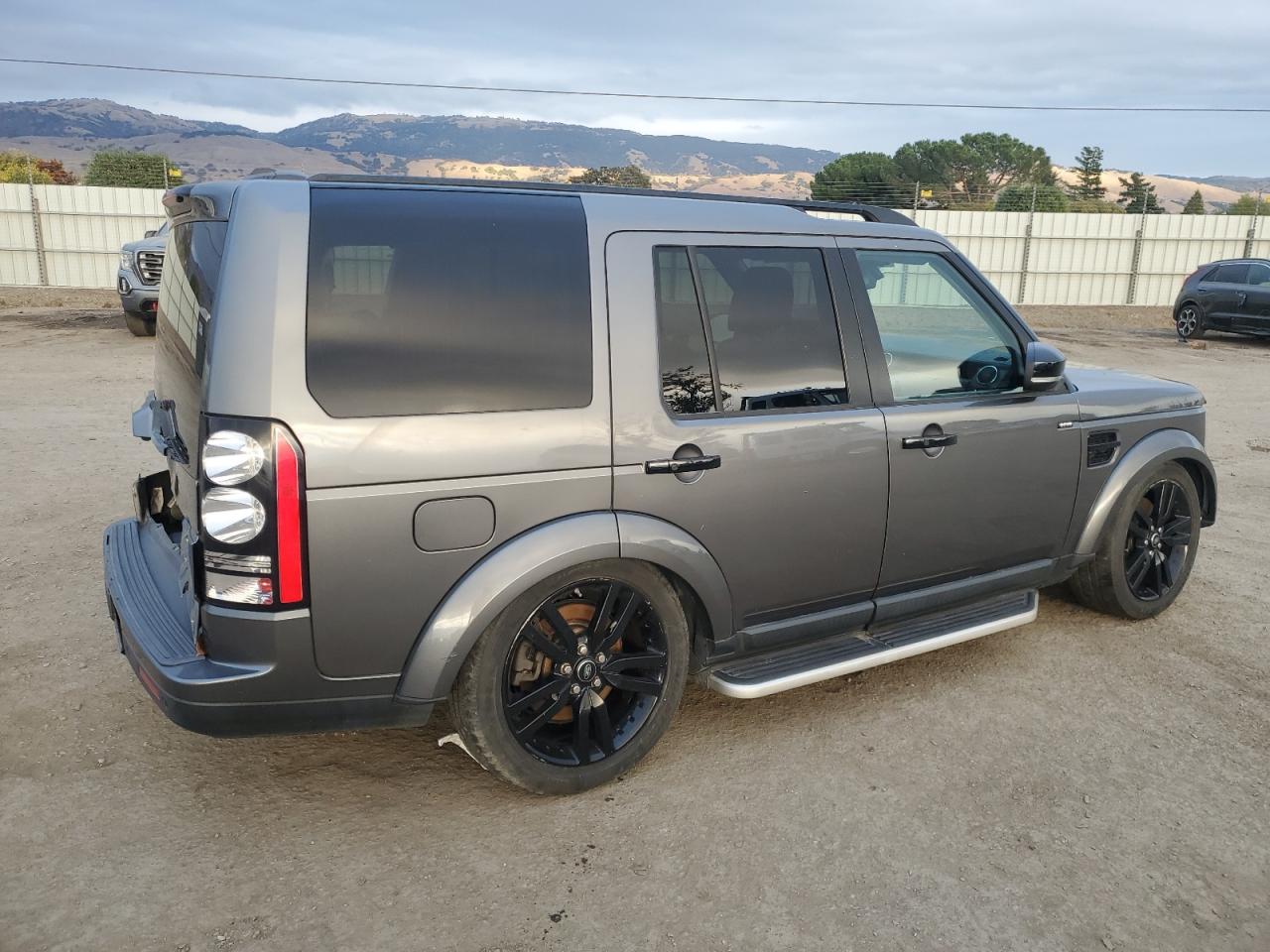 2016 Land Rover LR4 VIN SALAG2V66GA843190 Copart auction photo, rear end damage thumbnail 3