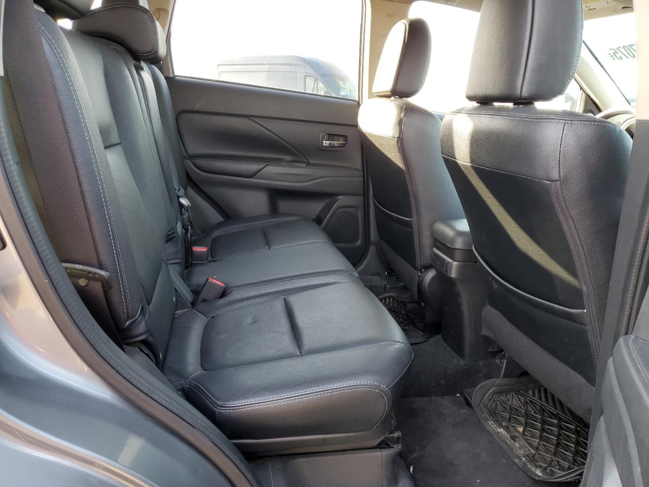 2015 Mitsubishi Outlander VIN JA4AZ3A31FZ007400 Copart auction photo, front end damage thumbnail 11