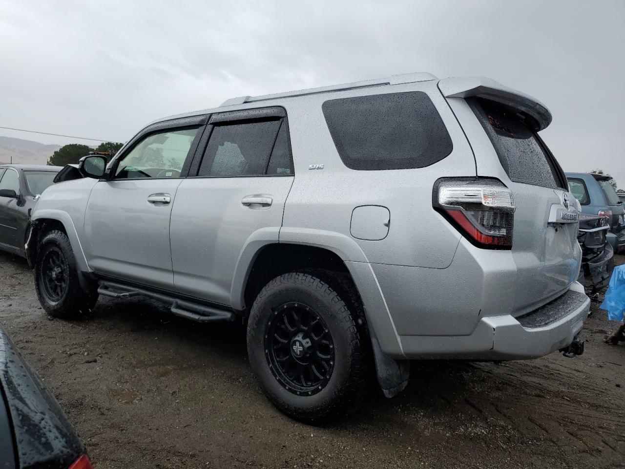 2018 Toyota 4Runner VIN JTEBU5JRXJ5565850 Copart auction photo, front end damage thumbnail 2
