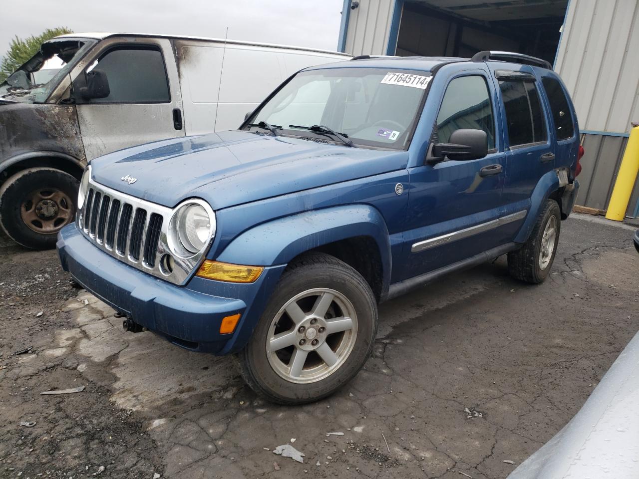 2006 Jeep Liberty (North America) VIN 1J4GL58K56W289000