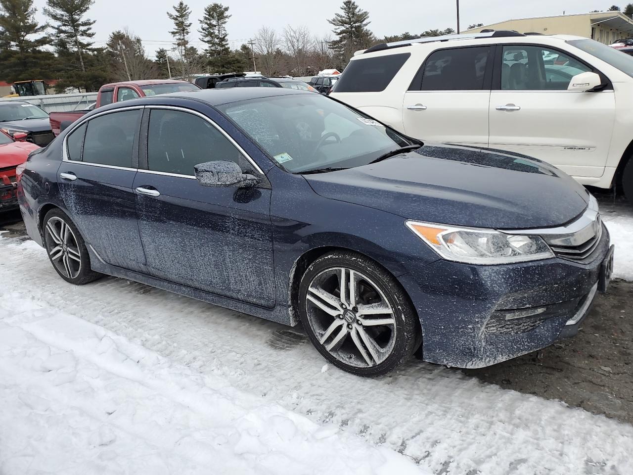 2016 Honda Accord VIN 1HGCR2F55GA204963 Copart auction photo, rear end / front end damage thumbnail 4