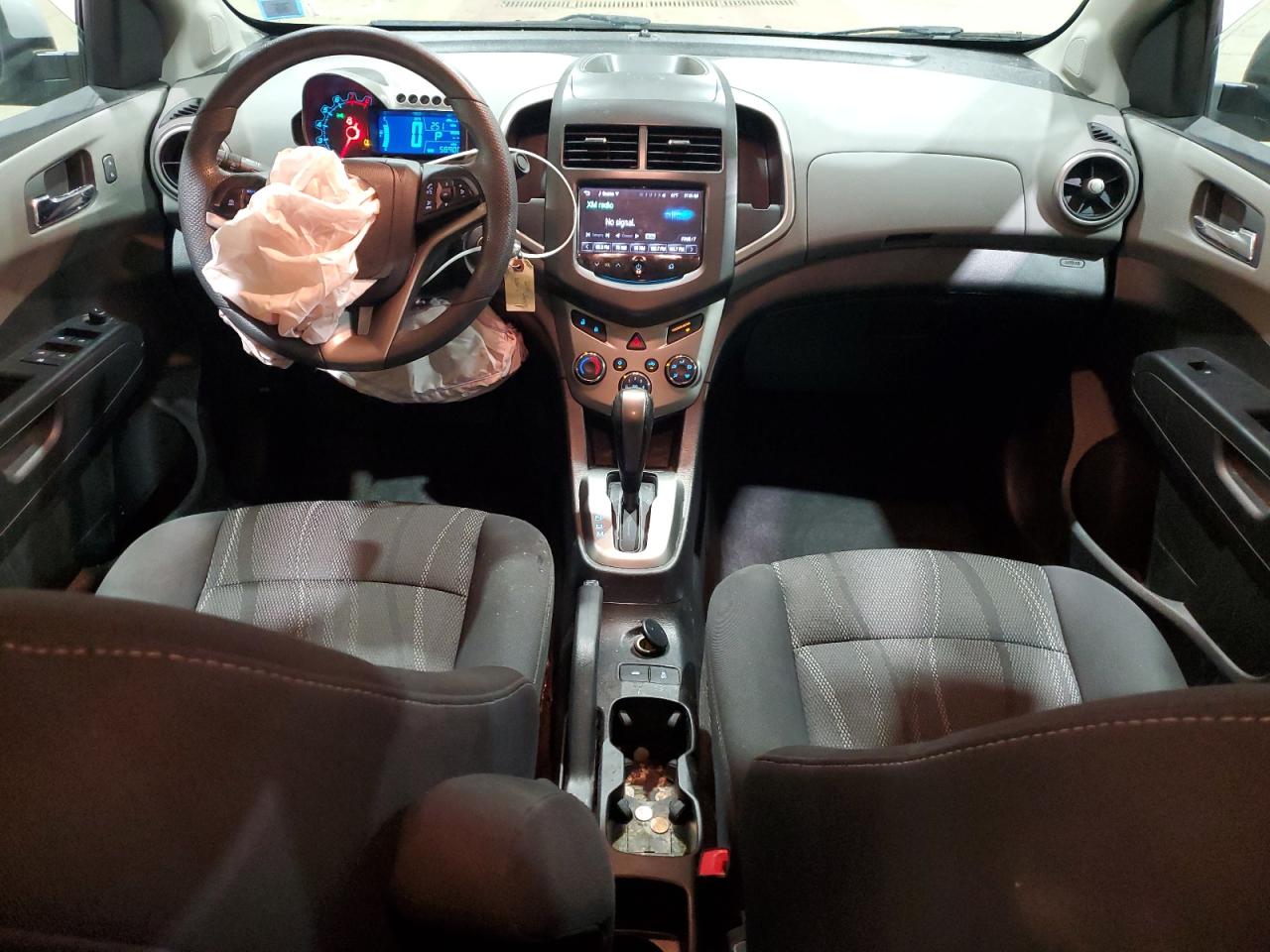 2016 Chevrolet Sonic VIN 1G1JC5SH2G4152756 Copart auction photo, front end / minor dent/scratches damage thumbnail 8