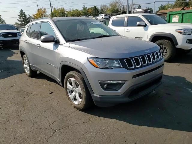 2018 Jeep Compass VIN 3C4NJDBB3JT314710 Copart auction photo, minor dent/scratches damage thumbnail 12