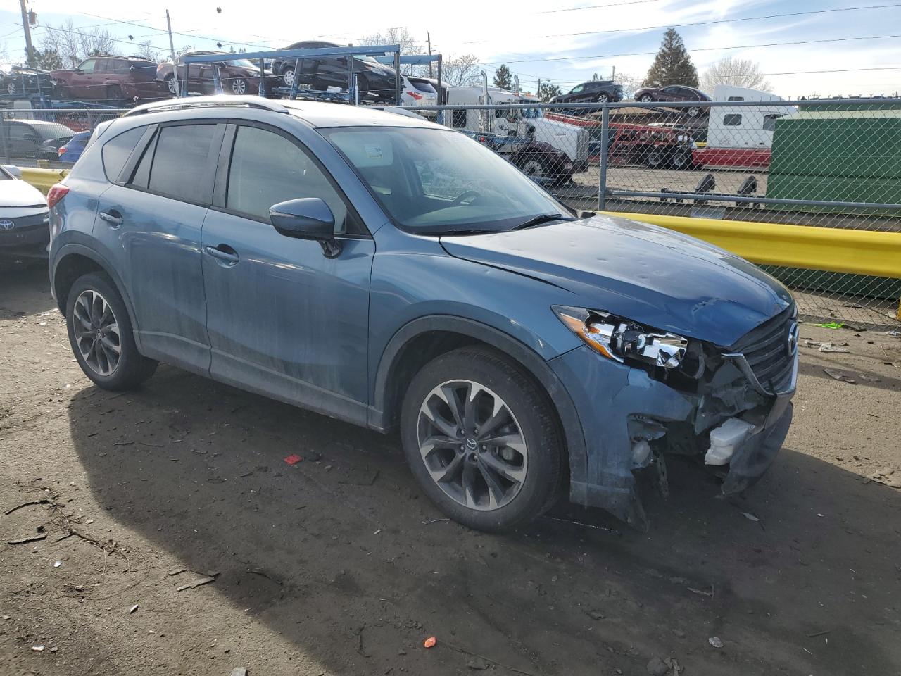 2016 Mazda CX-5 VIN JM3KE4DYXG0918566 Copart auction photo, front end damage thumbnail 4