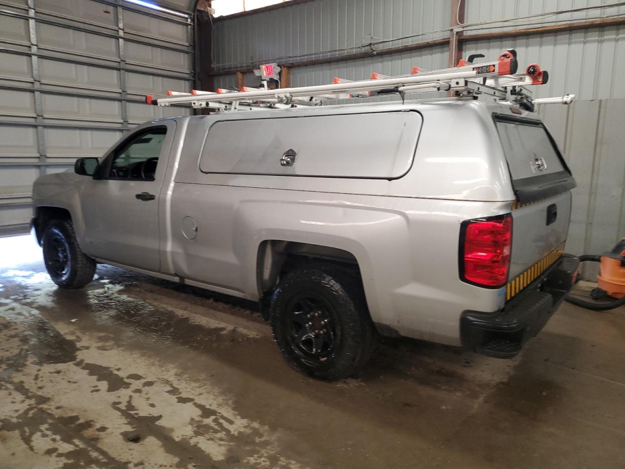 2018 Chevrolet Silverado VIN 1GCNCNEH9JZ231470 Copart auction photo, mechanical / rear end damage thumbnail 2