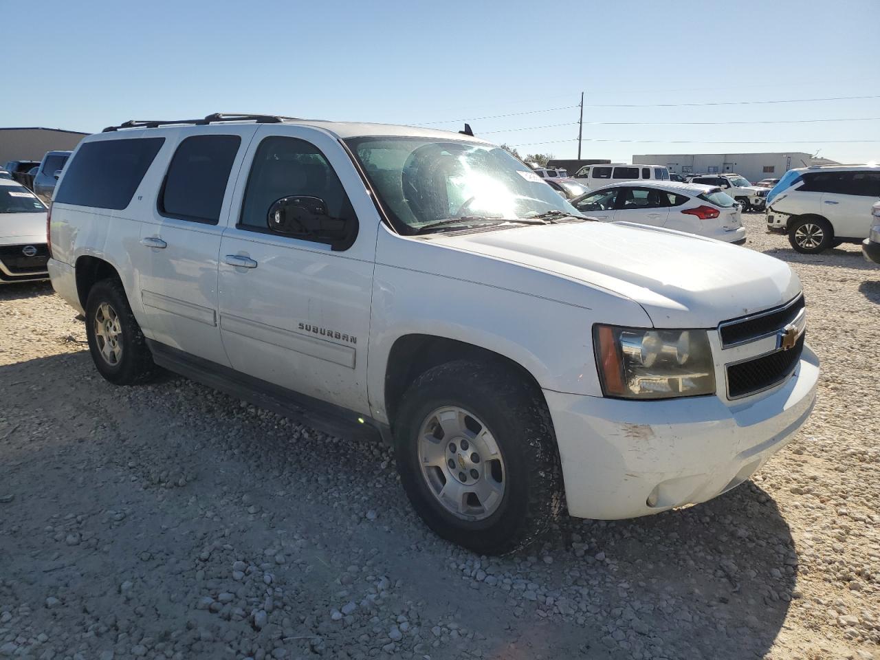 2013 Chevrolet Suburban VIN 1GNSCJE05DR235713 Copart auction photo, mechanical / side damage thumbnail 4