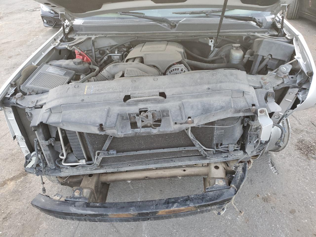 2010 Chevrolet Tahoe VIN 1GNUKBE0XAR150170 Copart auction photo, all over damage thumbnail 12