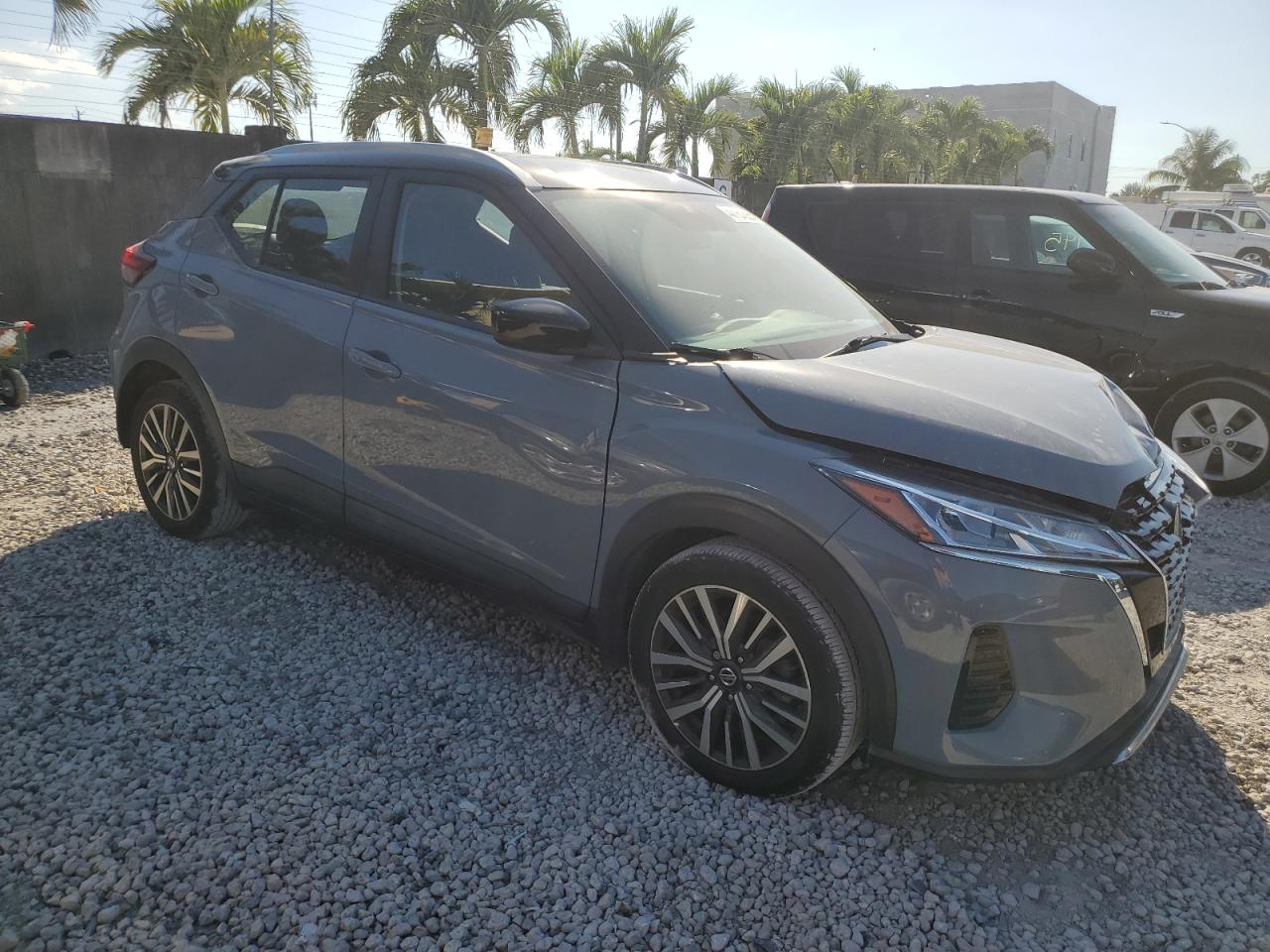 2021 Nissan Kicks VIN 3N1CP5CV3ML547191 Copart auction photo, front end damage thumbnail 4