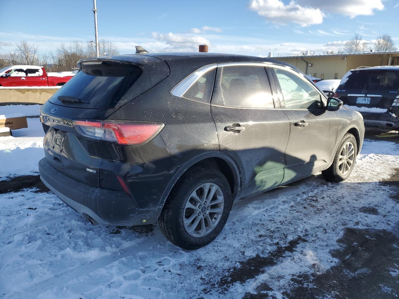 2020 Ford Escape VIN 1FMCU9G6XLUC20979 Copart auction photo, front end / minor dent/scratches damage thumbnail 3