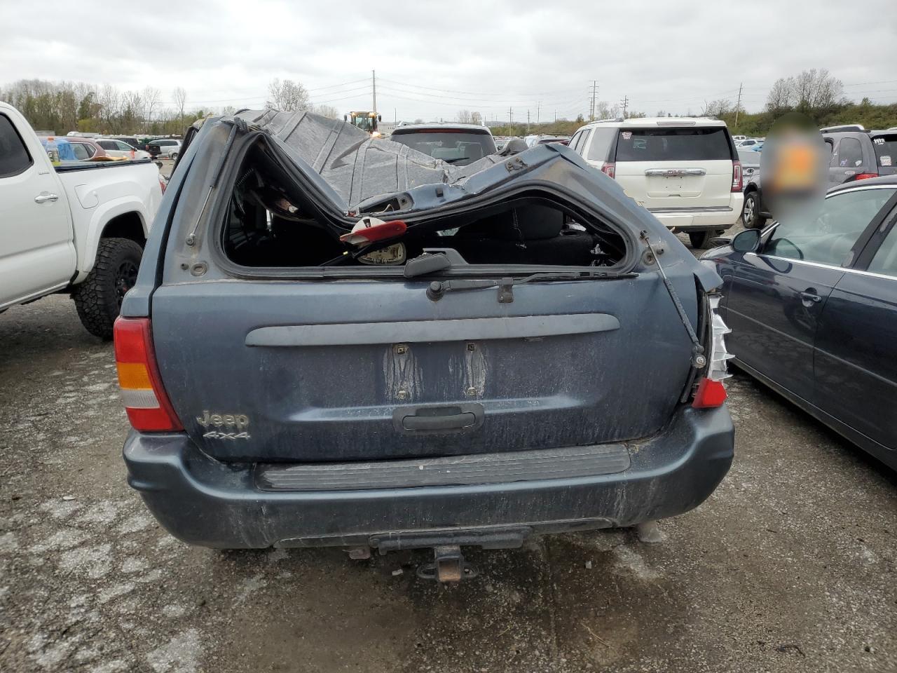 2004 Jeep Grand Cherokee VIN 1J4GW48S74C245824 Copart auction photo, all over damage thumbnail 6