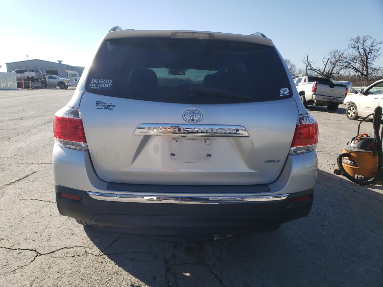 2011 Toyota Highlander VIN 5TDDK3EH7BS077458 Copart auction photo, mechanical / minor dent/scratches damage thumbnail 6
