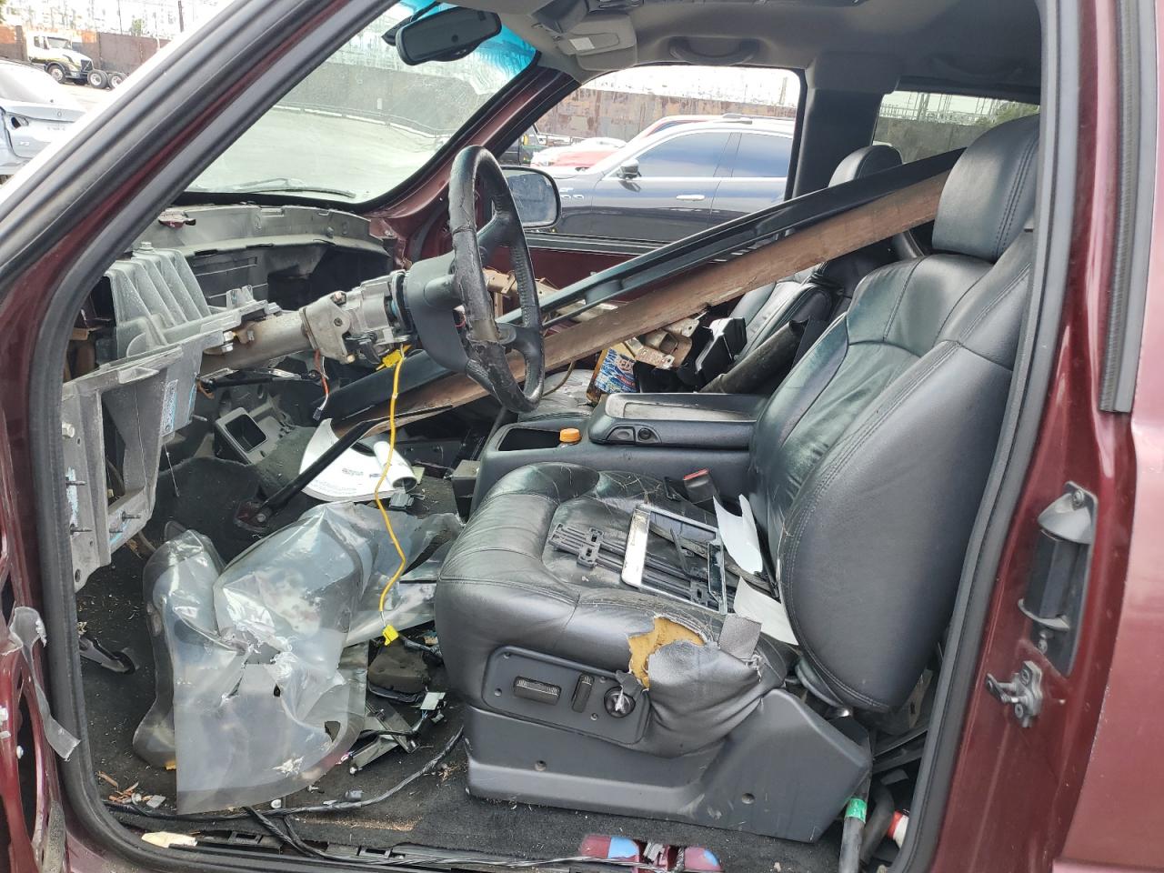 2000 Chevrolet Silverado VIN 2GCEC19T7Y1387551 Copart auction photo, vandalism / missing/altered vin damage thumbnail 7