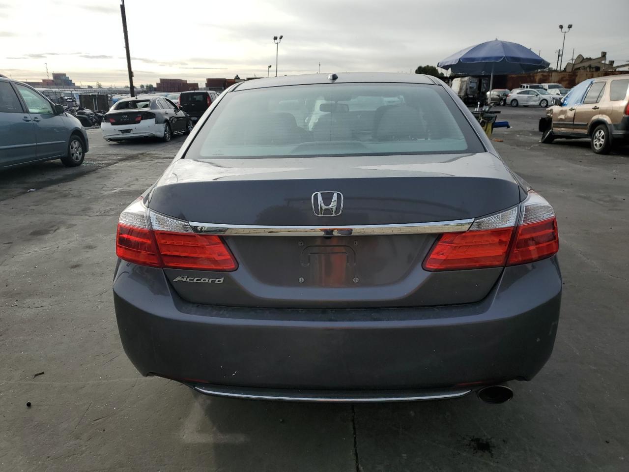 2013 Honda Accord VIN 1HGCR2F81DA256032 Copart auction photo, front end / side damage thumbnail 6