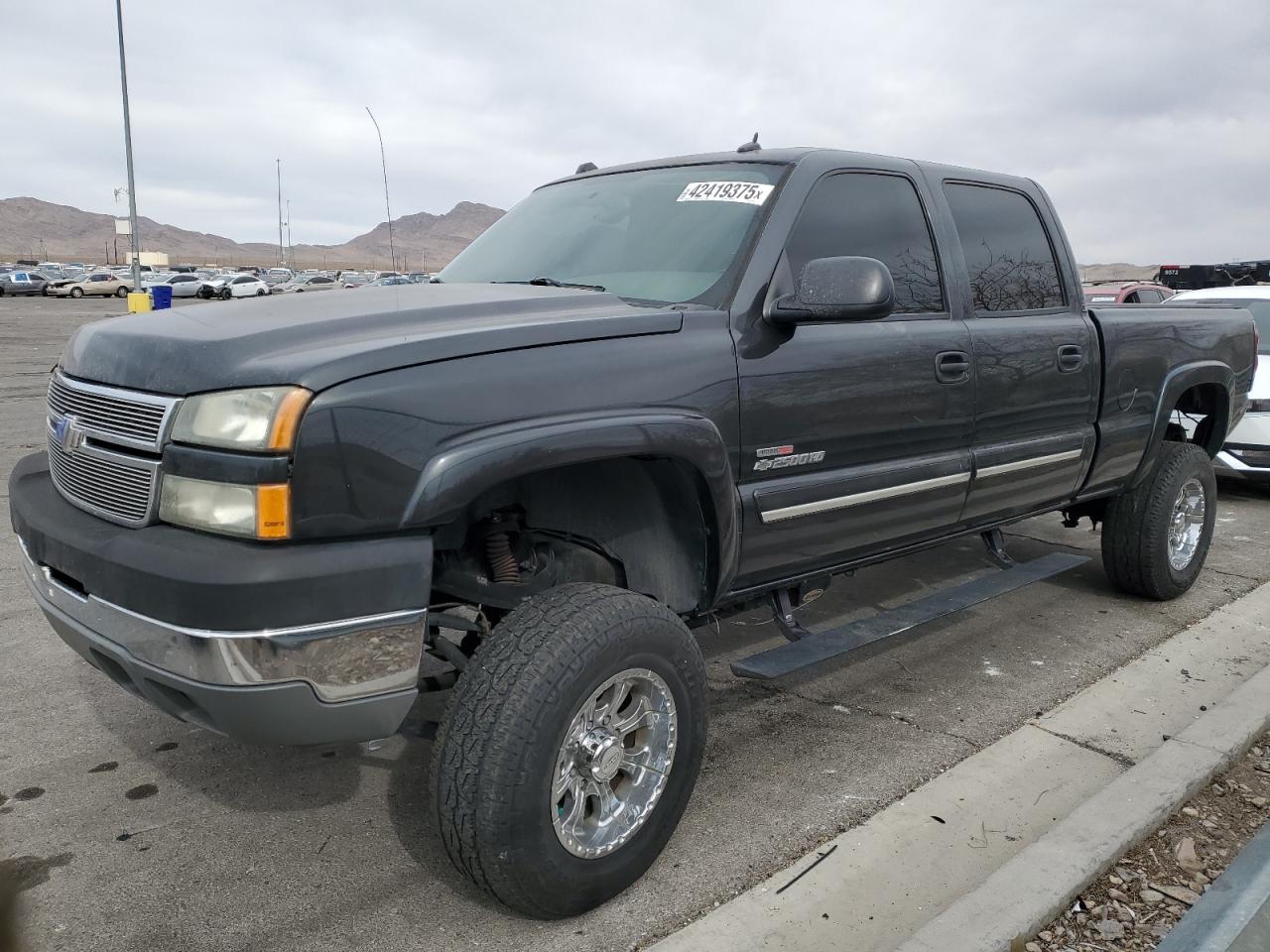 2005 Chevrolet Silverado VIN 1GCHC23285F855794